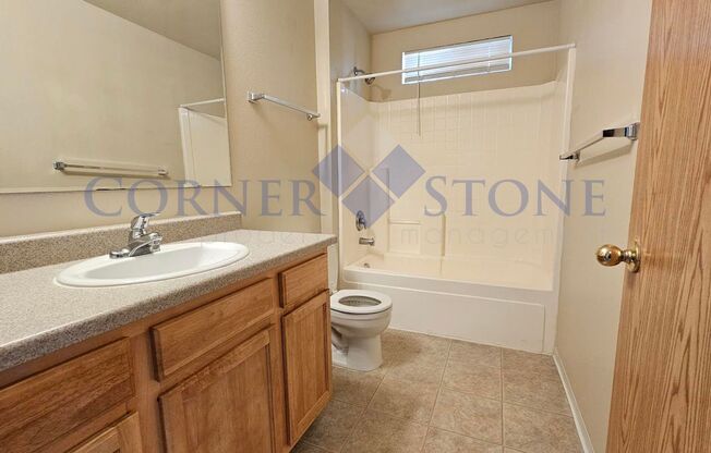 2 beds, 1 bath, 845 sqft, $1,350, Unit Sagecrest Bldg #4223