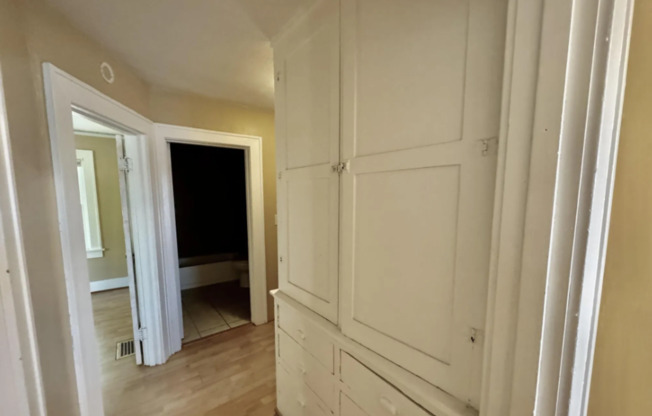 3 beds, 1 bath, $1,200