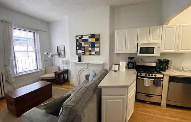 1 bed, 1 bath, 600 sqft, $2,595, Unit 6