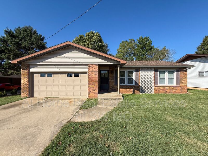 2949 S DAYTON