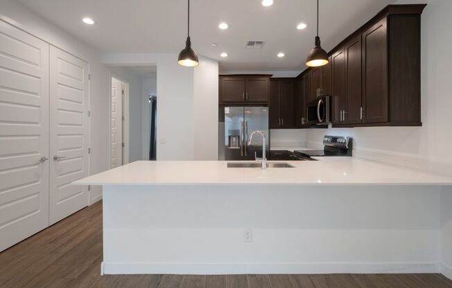 Like Brand New Luxurious Modern 3 Bedroom 2 Bath Townhome in Warner Meadow – Rare Rental Opportunity!
