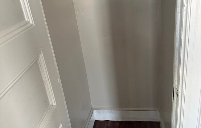 85 HAGUE ST