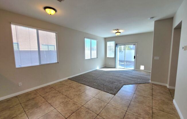 4524 English Lavender Ave
