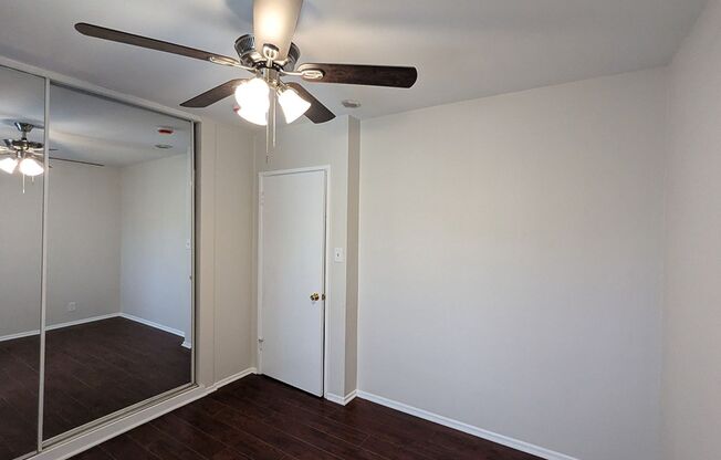 2 beds, 1 bath, $2,495, Unit 8820