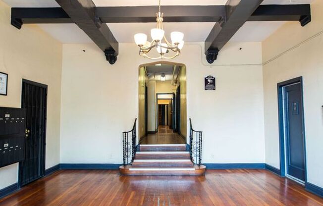 Studio, 1 bath, 525 sqft, $1,425, Unit 310