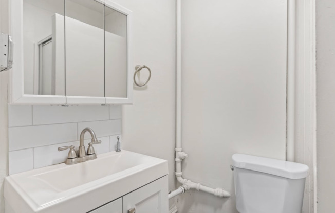 1 bed, 1 bath, $899, Unit D-4