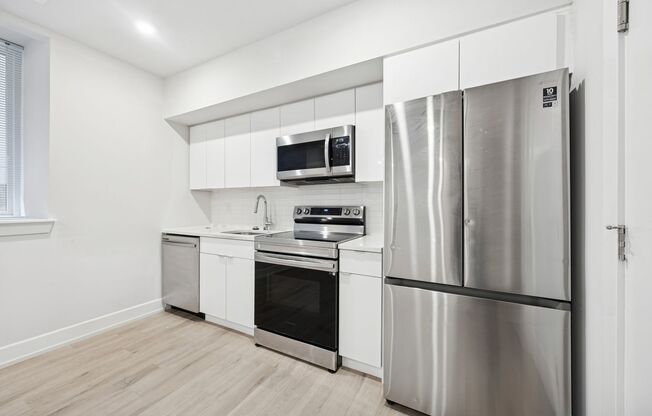 Studio, 1 bath, 435 sqft, $1,290, Unit B103
