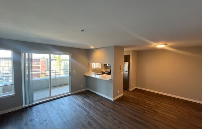 1 bed, 1 bath, 750 sqft, $2,295, Unit 403