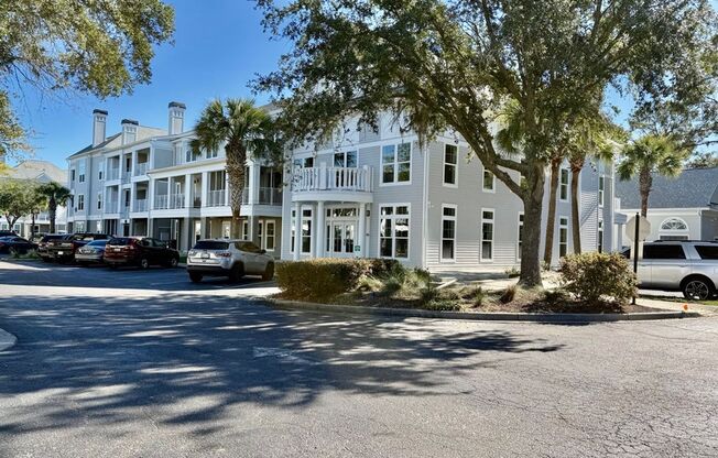 2 beds, 2 baths, $2,300, Unit Unit 1203