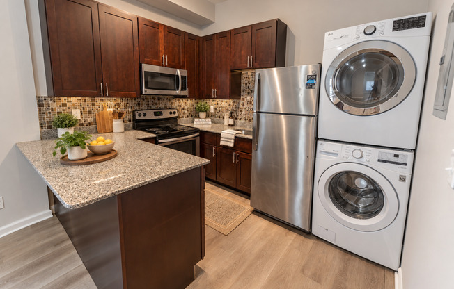 1 bed, 1 bath, 750 sqft, $1,045, Unit 1520