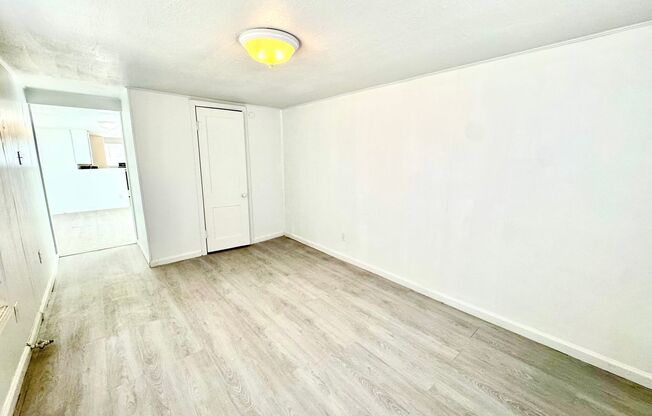 1 bed, 1 bath, 516 sqft, $600, Unit 2305 27th - Rear