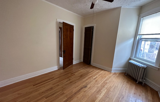 4258 W THOMAS
