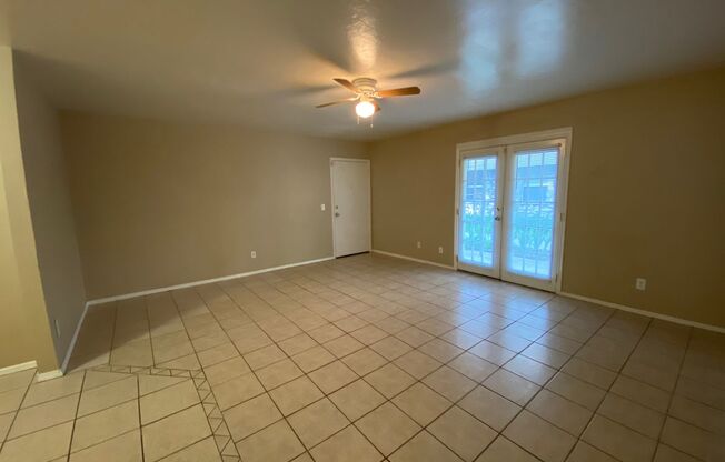 1 bed, 1 bath, $695