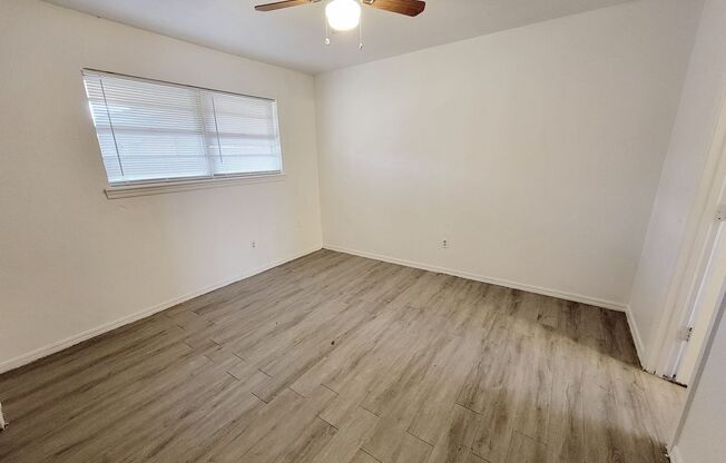 1 bed, 1 bath, 750 sqft, $695, Unit 1