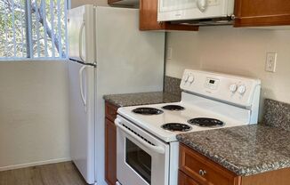 2 beds, 1.5 baths, 925 sqft, $2,395, Unit Thorne #06