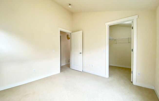 2 beds, 2.5 baths, $2,695, Unit Unit A