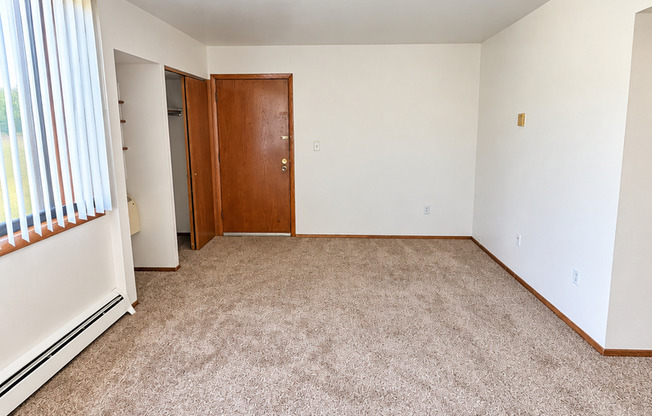 2 beds, 1 bath, 846 sqft, $1,299, Unit 7808 - 4