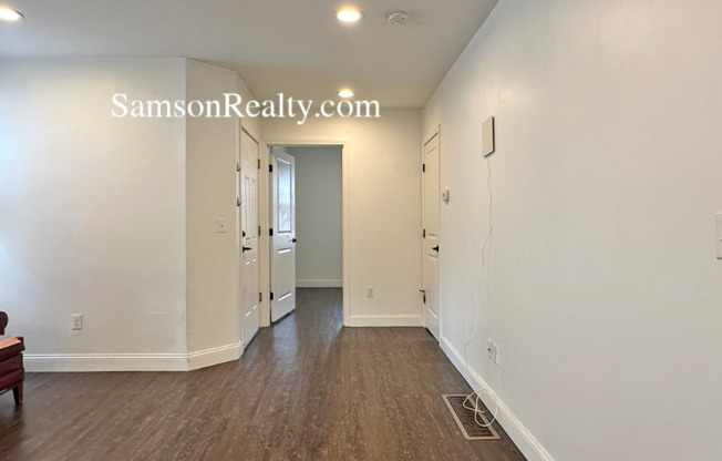 15 E TRANSIT ST