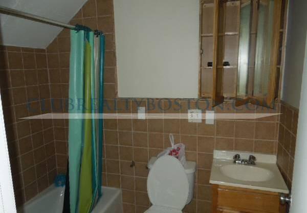 1110 COMMONWEALTH AVE