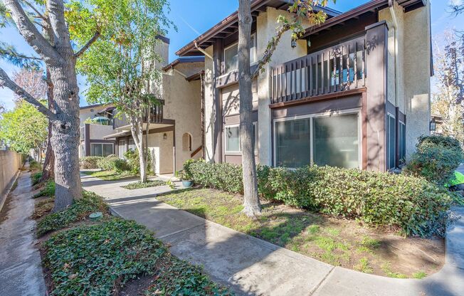 3 beds, 2 baths, $3,400, Unit 6716 Clybourn Ave #252, N. Hollywood, CA 9106