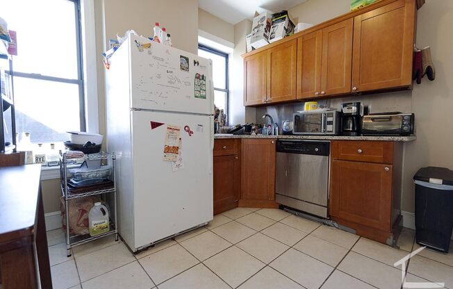 HOT ALLSTON LISTING!!!!