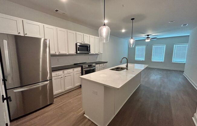 2 beds, 2 baths, 1,190 sqft, $2,000, Unit C302