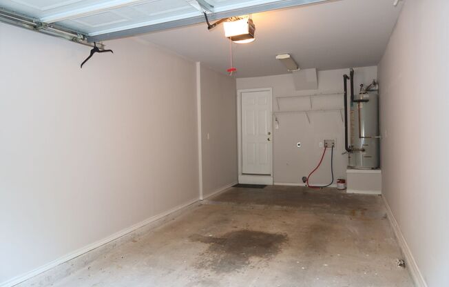 1 bed, 1 bath, $1,295, Unit Unit 825