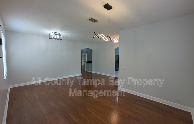 20110 NATURES HIKE WAY