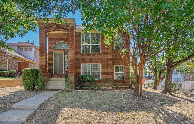 Charming 2-Story in Coppell