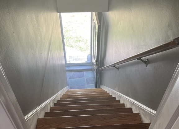 3 CORMAN RD