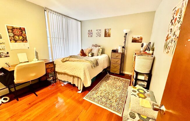 2 beds, 1 bath, 768 sqft, $2,350, Unit 321