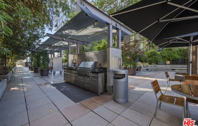 1 bed, 1 bath, 790 sqft, $2,600, Unit 1019