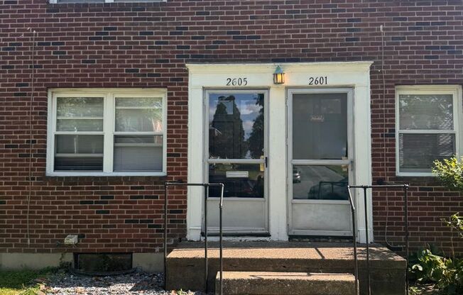 1 bed, 1 bath, $995, Unit 2605 Wilson Parkway