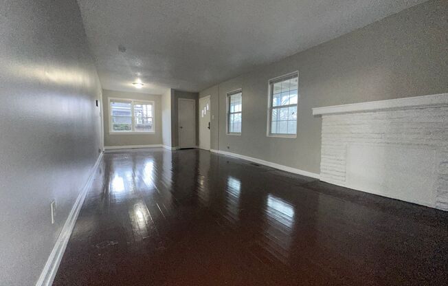 3 beds, 1 bath, $1,195