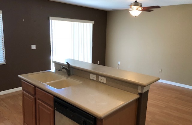 12905 Lexington Summit Street