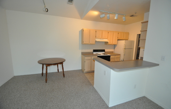 RIVERVIEW: Allegro Palms - 1 bed/1 bath, 3rd Floor AVAILABLE NOVEMBER 16th!