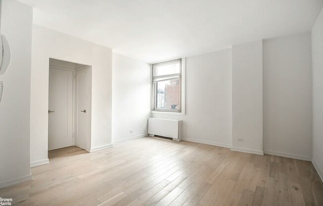 Studio, 1 bath, $4,000, Unit 18B