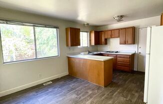 2 beds, 1 bath, $1,350