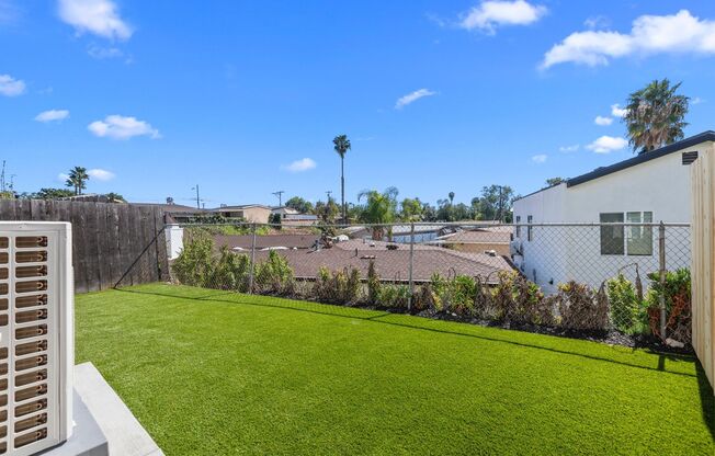 Charming 3 Bed / 2 Bath Steps from SDSU with Private Backyard