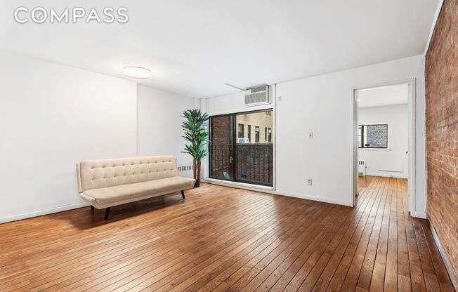 59 E 74 ST