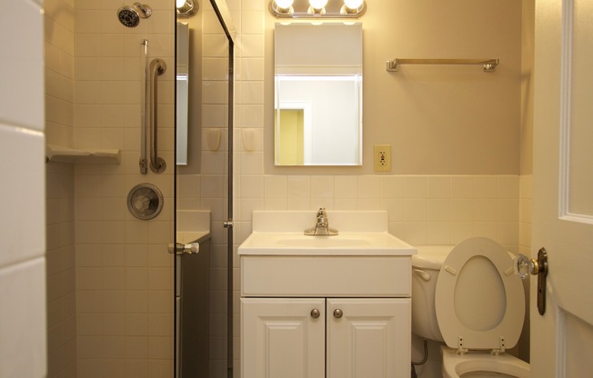 1 bed, 2 baths, 692 sqft, $2,150, Unit 1011