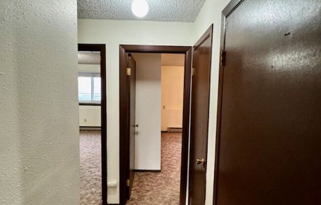 2 beds, 1 bath, $1,825