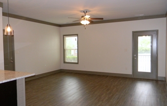 2 beds, 2 baths, 1,052 sqft, $1,045, Unit 72