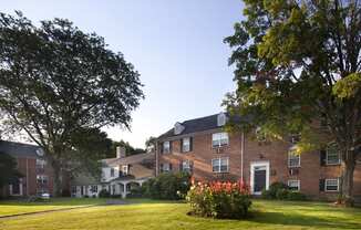 Landscaping at Beverly Commons Apartments