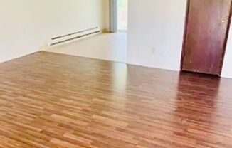 2 beds, 1 bath, 895 sqft, $1,600, Unit 6725