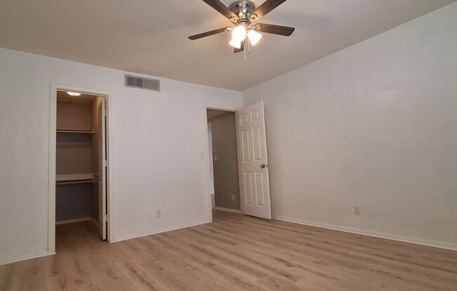 1 bed, 1 bath, $1,075, Unit # #C 28