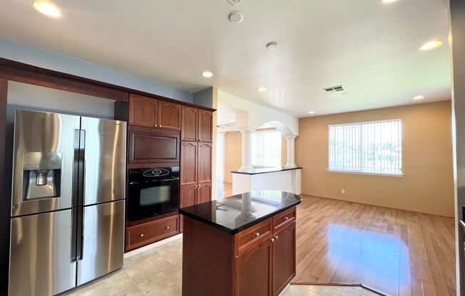 3br/2.5ba/2pkg with Ocean Views