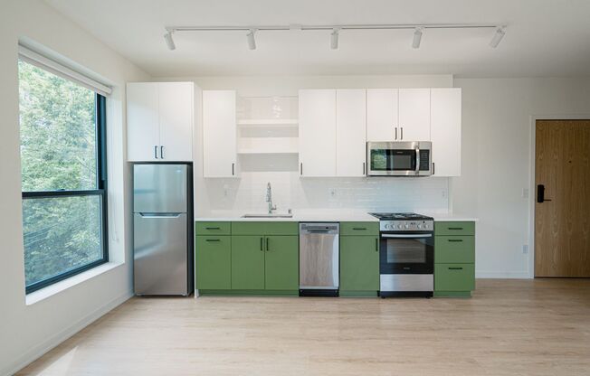 Studio, 1 bath, 411 sqft, $1,279, Unit 309