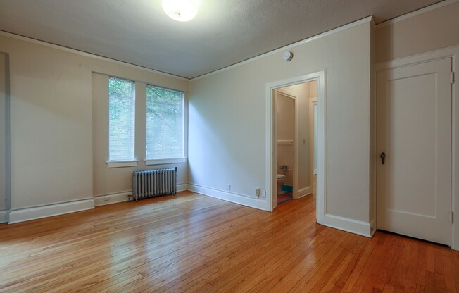 2 beds, 1 bath, 720 sqft, $1,885