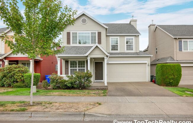 Beautiful 4 BD* 2.5 BA* In Desirable Orenco Gardens Community. **Minutes from Shopping, Restaurants, and much more!**